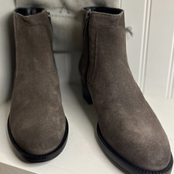 AQUATALIA Suede Chelsea boots Size 7.5 in Gray - Picture 4 of 8